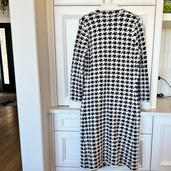 Alison Sheri Houndstooth Knit Coatigan – Size Small (S/P) - Picture 2 of 3